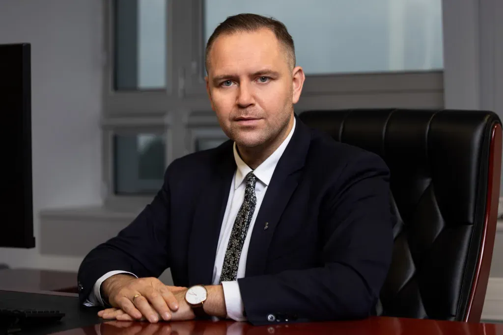 Luksusowe podróże Karola Nawrockiego za 800 tys. zł