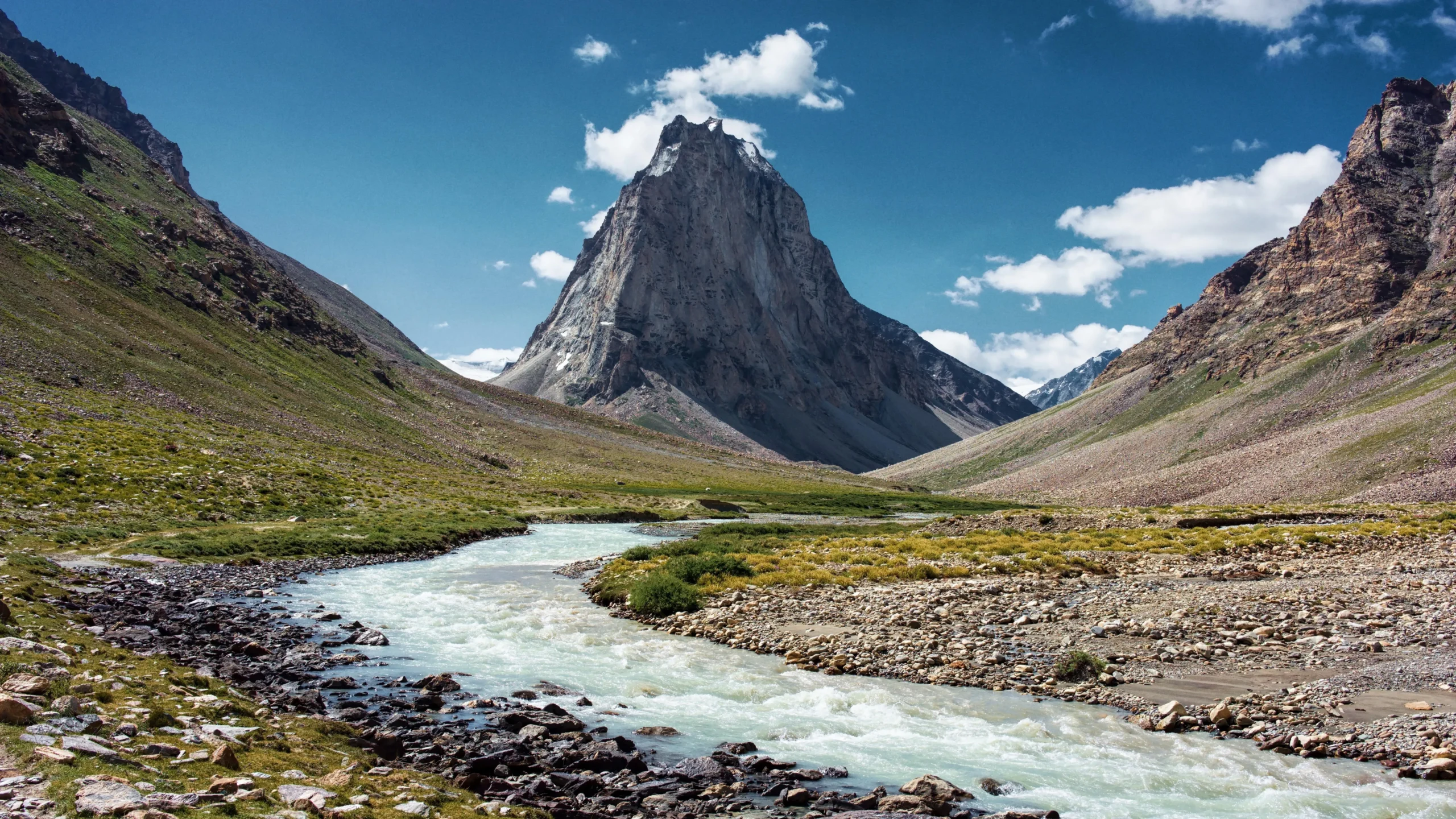 Zanskar: Wspinaczka i Przygoda na Nun w Ladakhu